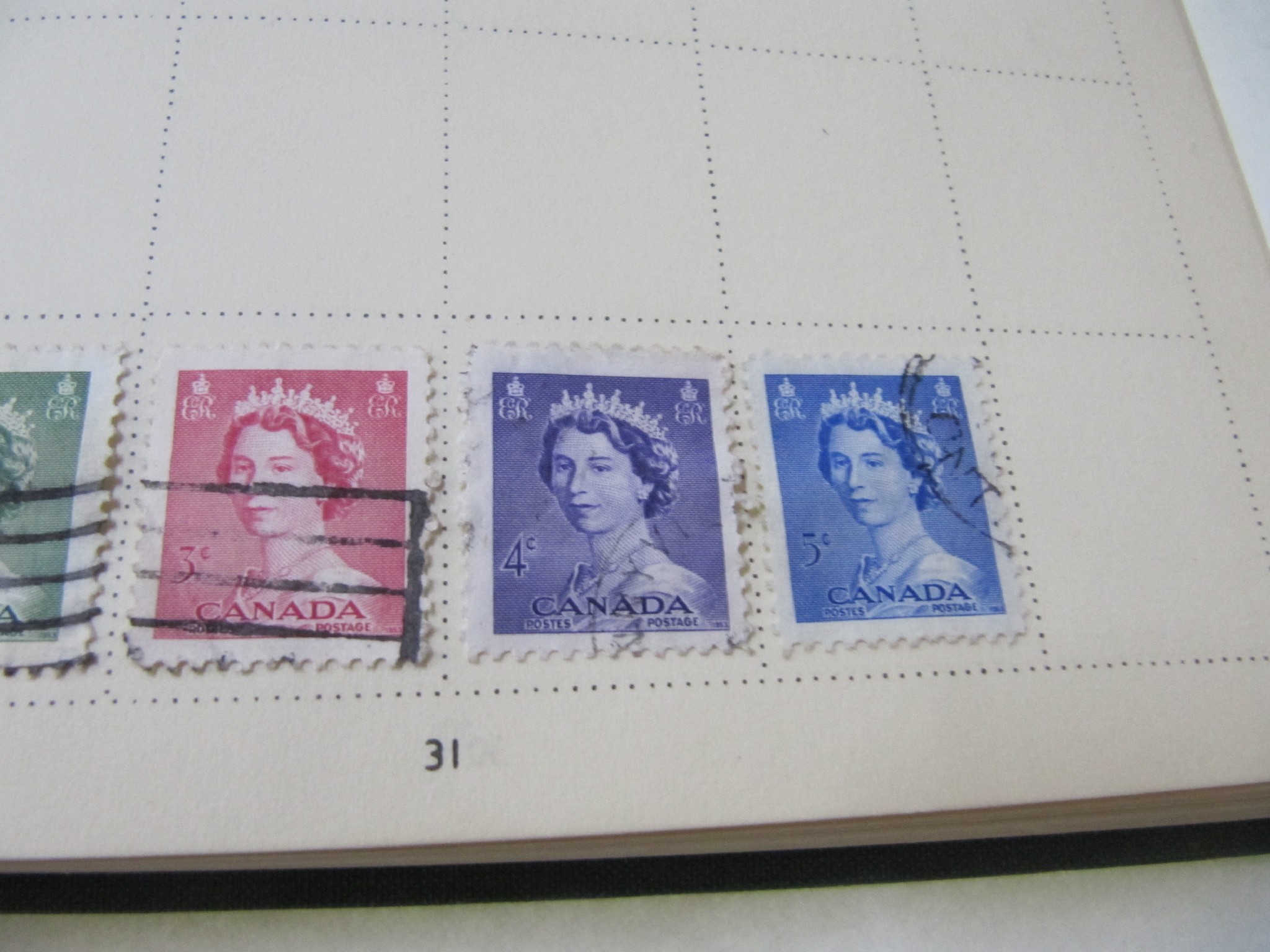 Appraisal: A box of albums of stamps and some loose including