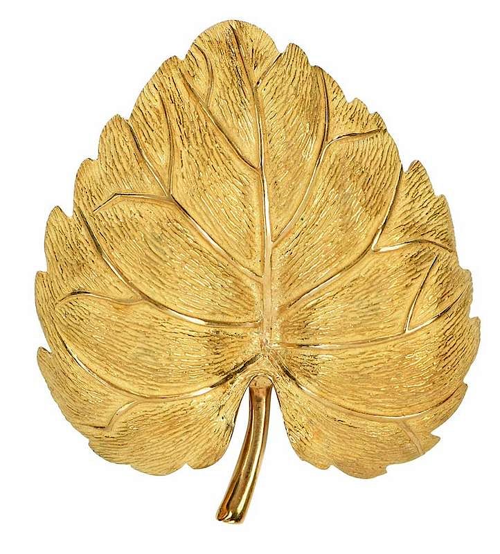 Appraisal: Tiffany Co kt Brooch leaf design stamped Tiffany Co kt