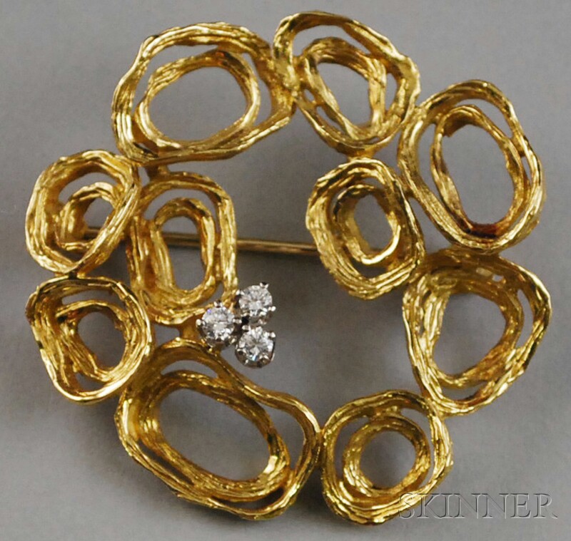 Appraisal: kt Gold and Diamond Abstract Wreath Brooch total dwt wd