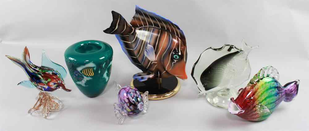 Appraisal: THREE VENETIAN STYLE HANDBLOWN GLASS VASES Each of different shape