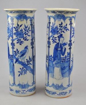 Appraisal: A pair of Chinese blue and white cylindrical vases with