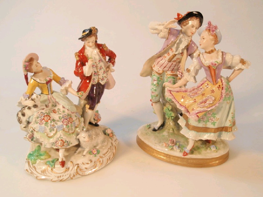 Appraisal: A thC Sitzendorf figure group of a dancing couple in