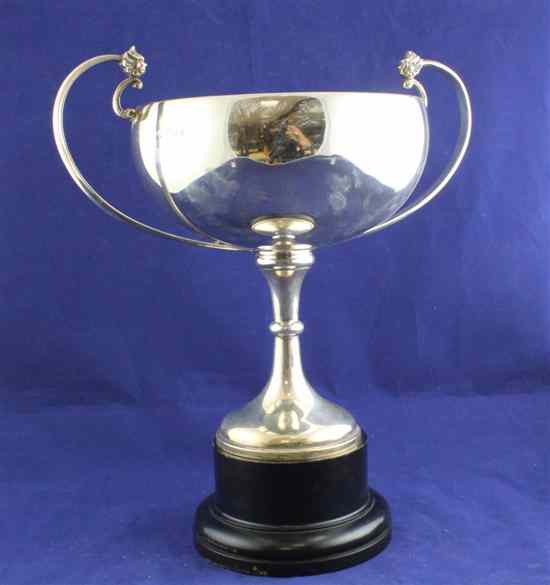 Appraisal: A George VI silver two handled boxing presentation trophy cup