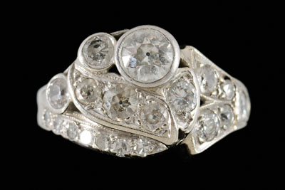 Appraisal: Vintage cluster diamond ring set with old European full and