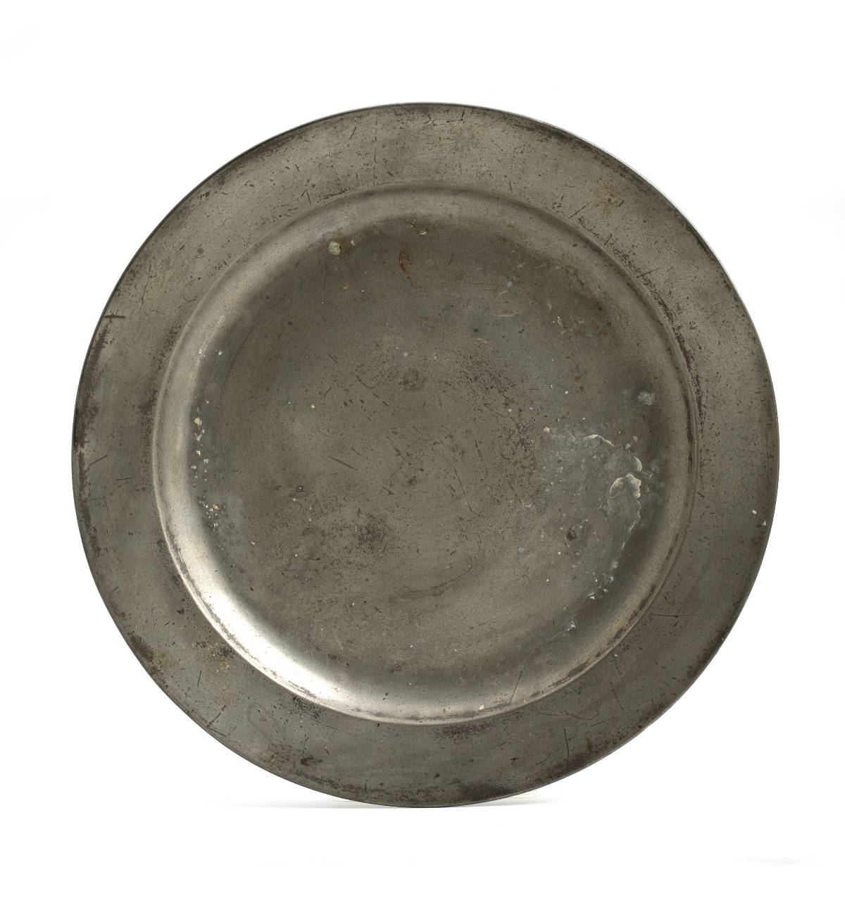 Appraisal: ENGLISH PEWTER SMOOTH BRIM CHARGER Makers' marks stamped into the