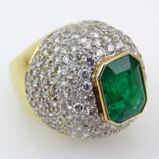 Appraisal: Approx Carat Emerald Cut Colombian Emerald Carat Pave Set Round