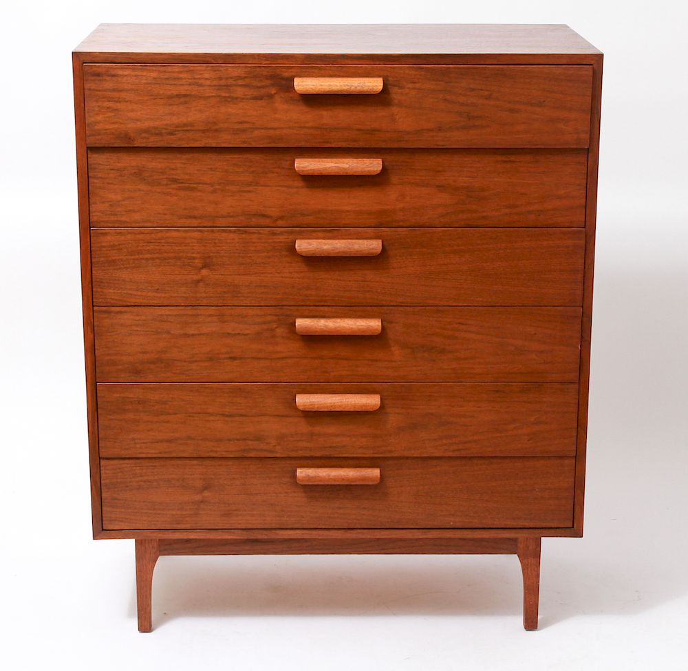 Appraisal: Mid-Century Modern Walnut Chest of Drawers Mid-century modern walnut chest