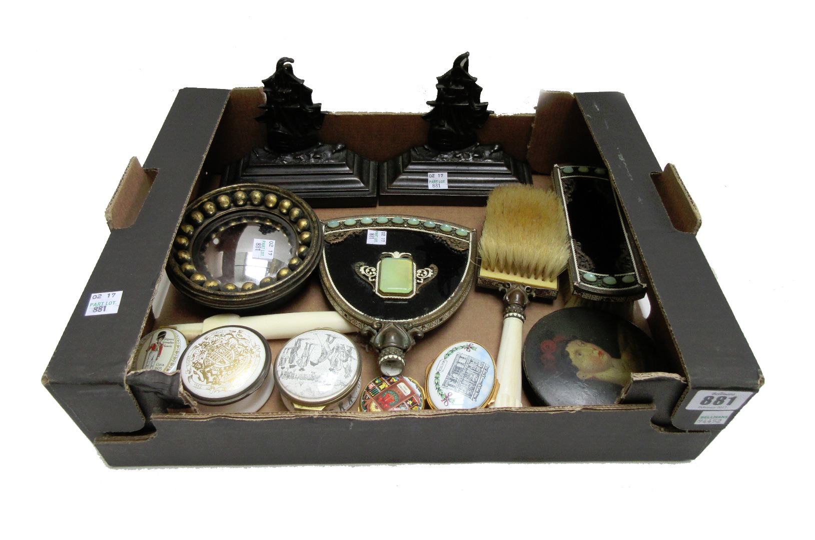 Appraisal: A quantity of small collectables comprising a small giltwood framed