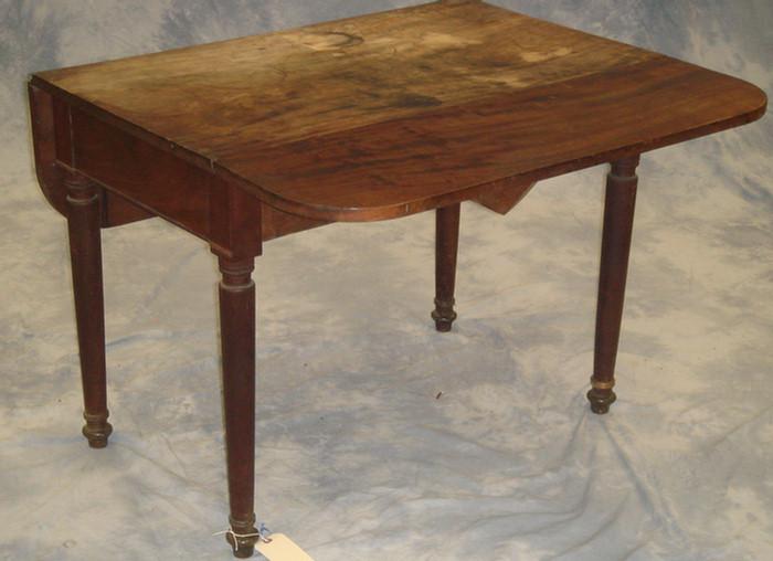 Appraisal: Mahogany Sheraton drop-leaf Pembroke table Leaves with rounded corners Plain