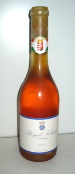 Appraisal: A BOTTLE OF ROYAL TOKAJI ASZU BOTTLE'S PUTTONYOS ML A