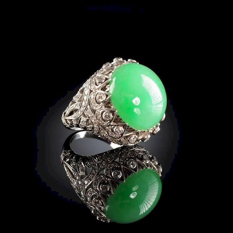 Appraisal: A CHINESE PLATINUM A JADEITE JADE LADY'S RING A CHINESE