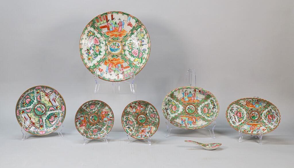 Appraisal: pieces Chinese Rose Medallion porcelain Charger -diameter bowl -diameter small