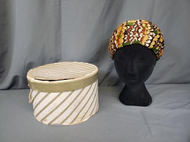 Appraisal: Vintage Feather Turban Style Hat in Box Feathers are small