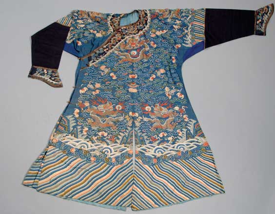 Appraisal: ANTIQUE CHINESE KESI DRAGON ROBE Antique and elaborate Chinese silk