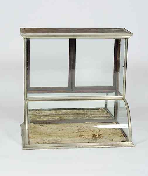 Appraisal: Counter Top Display Case American a counter top display case