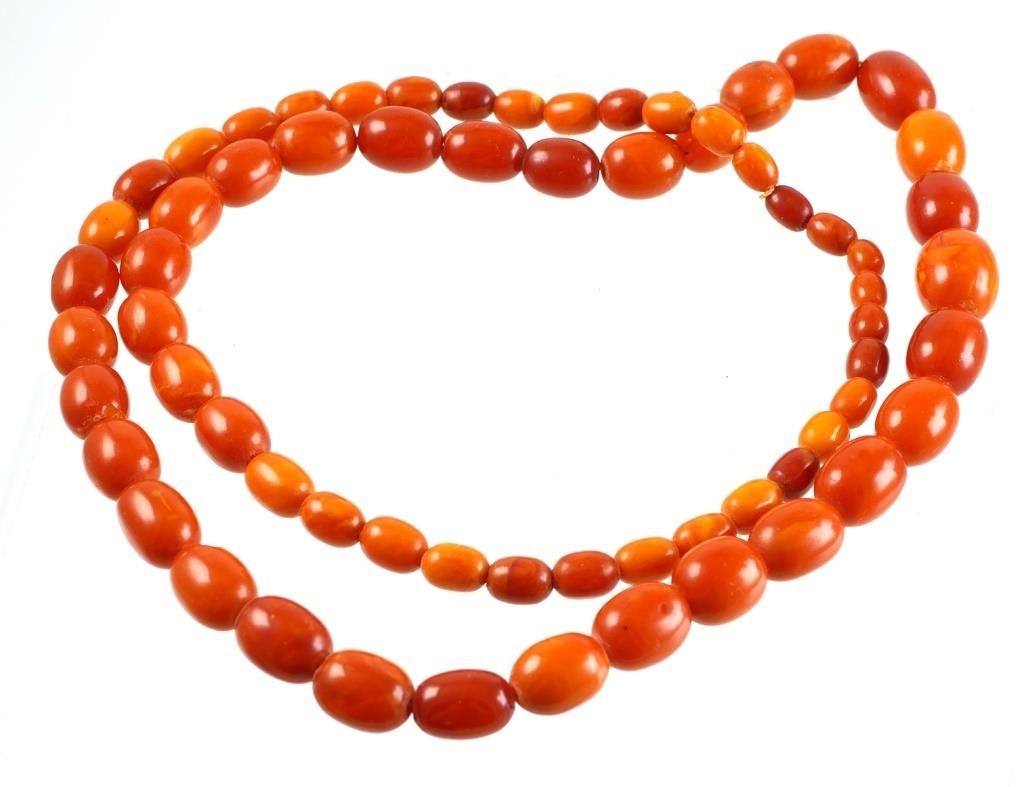 Appraisal: Art Deco era butterscotch and egg yolk amber necklace Necklace