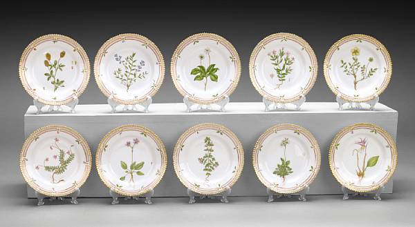 Appraisal: A set of ten Royal Copenhagen side plates date code