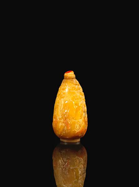 Appraisal: A hornbill snuff bottle Of teardrop form with recessed oval