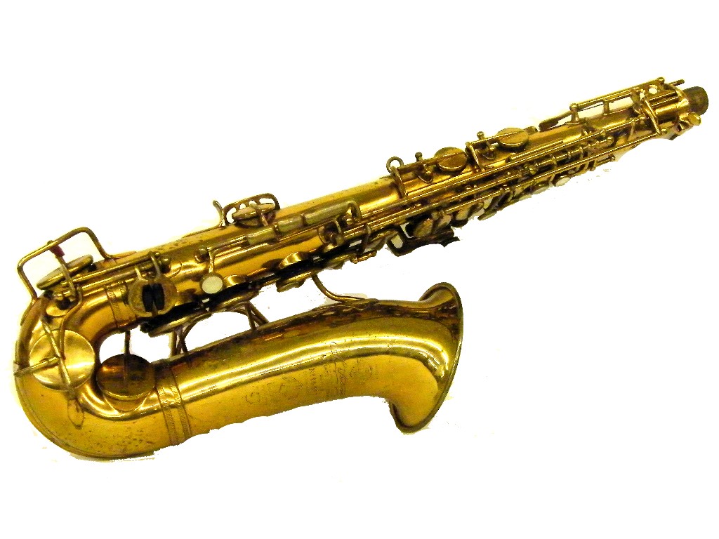 Appraisal: Good Selmer gold lacquered alto saxophone the bell inscribed with