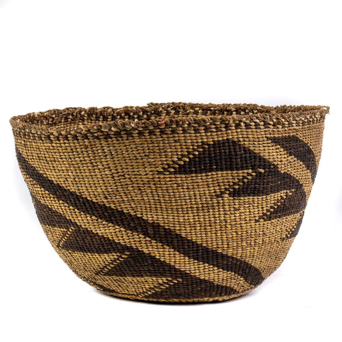 Appraisal: A KLAMATH HAT BASKET A Klamath hat basket h x