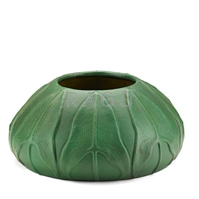 Appraisal: VAN BRIGGLE Large squat vessel with arrowroot leaves matte green