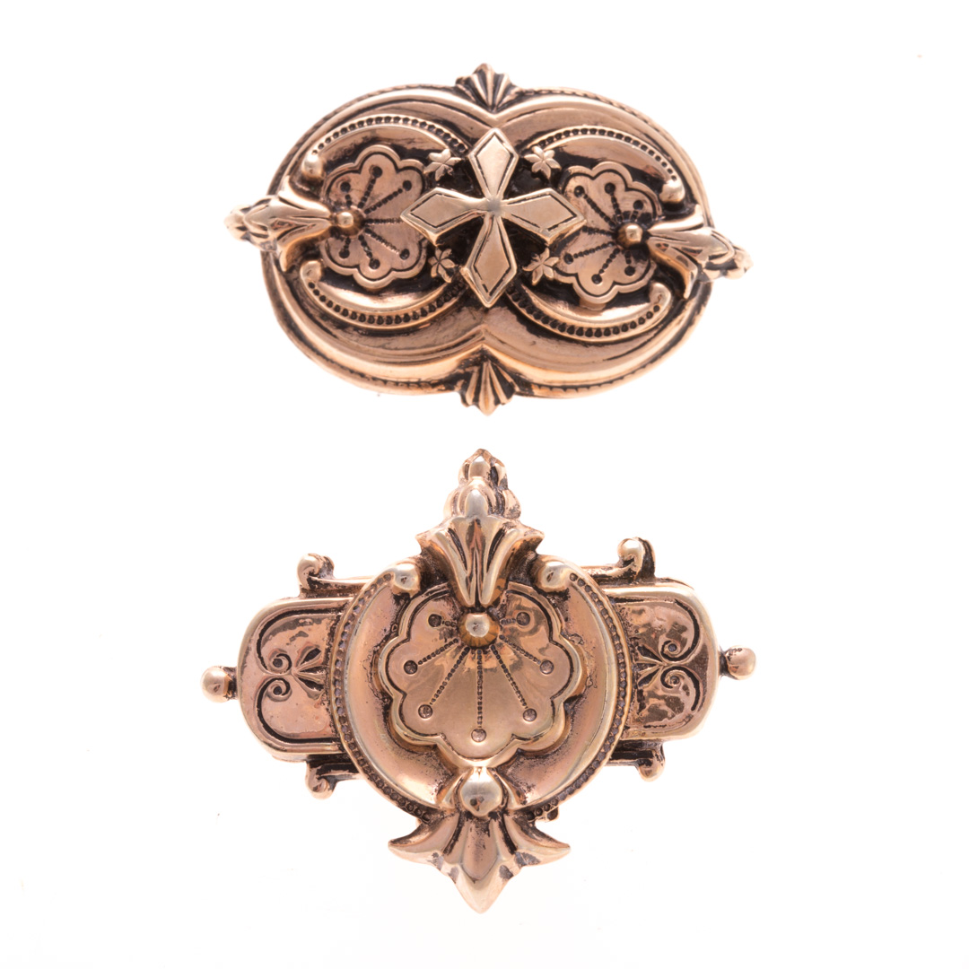 Appraisal: A Pair of Victorian Brooches in K Gold K yellow