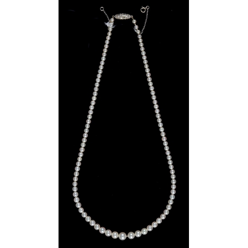 Appraisal: A cultured pearl necklace of - mm cultured pearls with