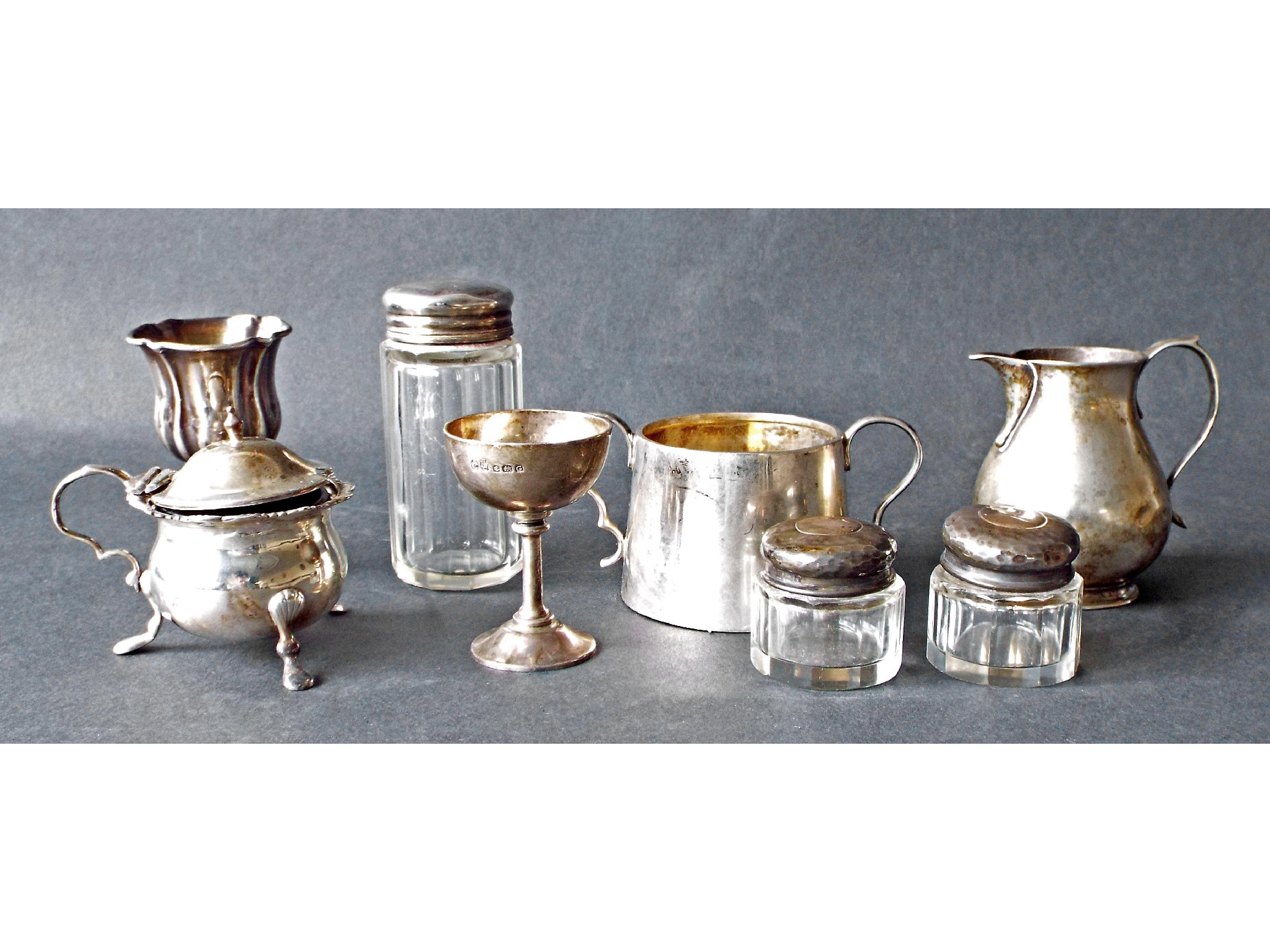 Appraisal: Mixed collection of silver items to include George II silver