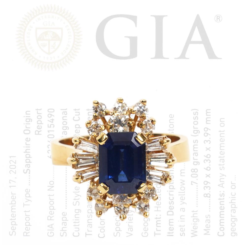 Appraisal: LADY'S NATURAL SAPPHIRE DIAMOND K YG RINGLady's GIA Certified natural