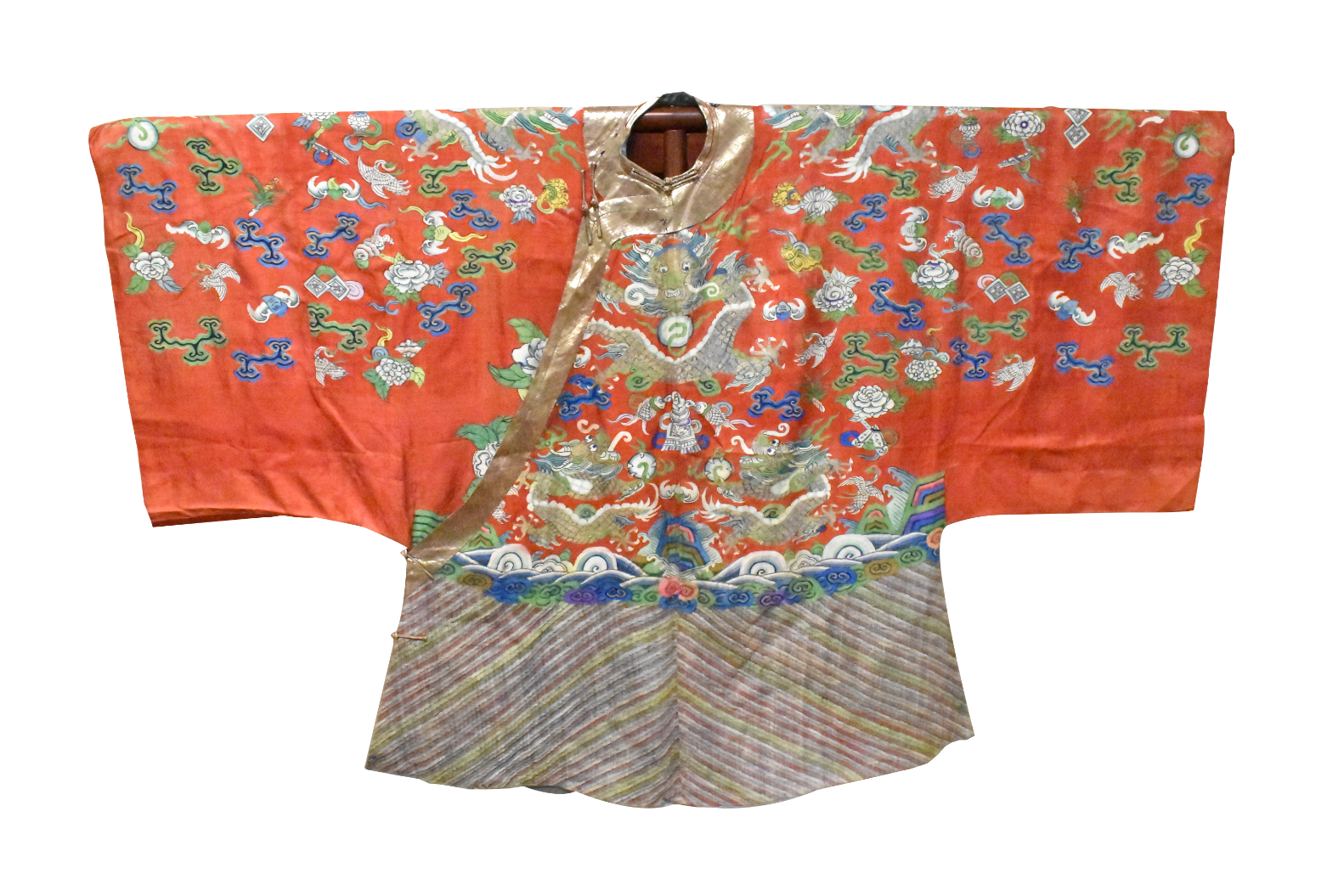 Appraisal: A Chinese red dragon embroidery robe A bright animated robe