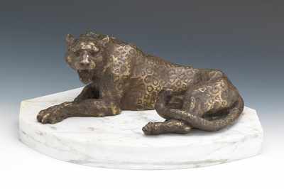 Appraisal: A Cast Bronze Figure of a Snarling Leopard Unsigned hollow