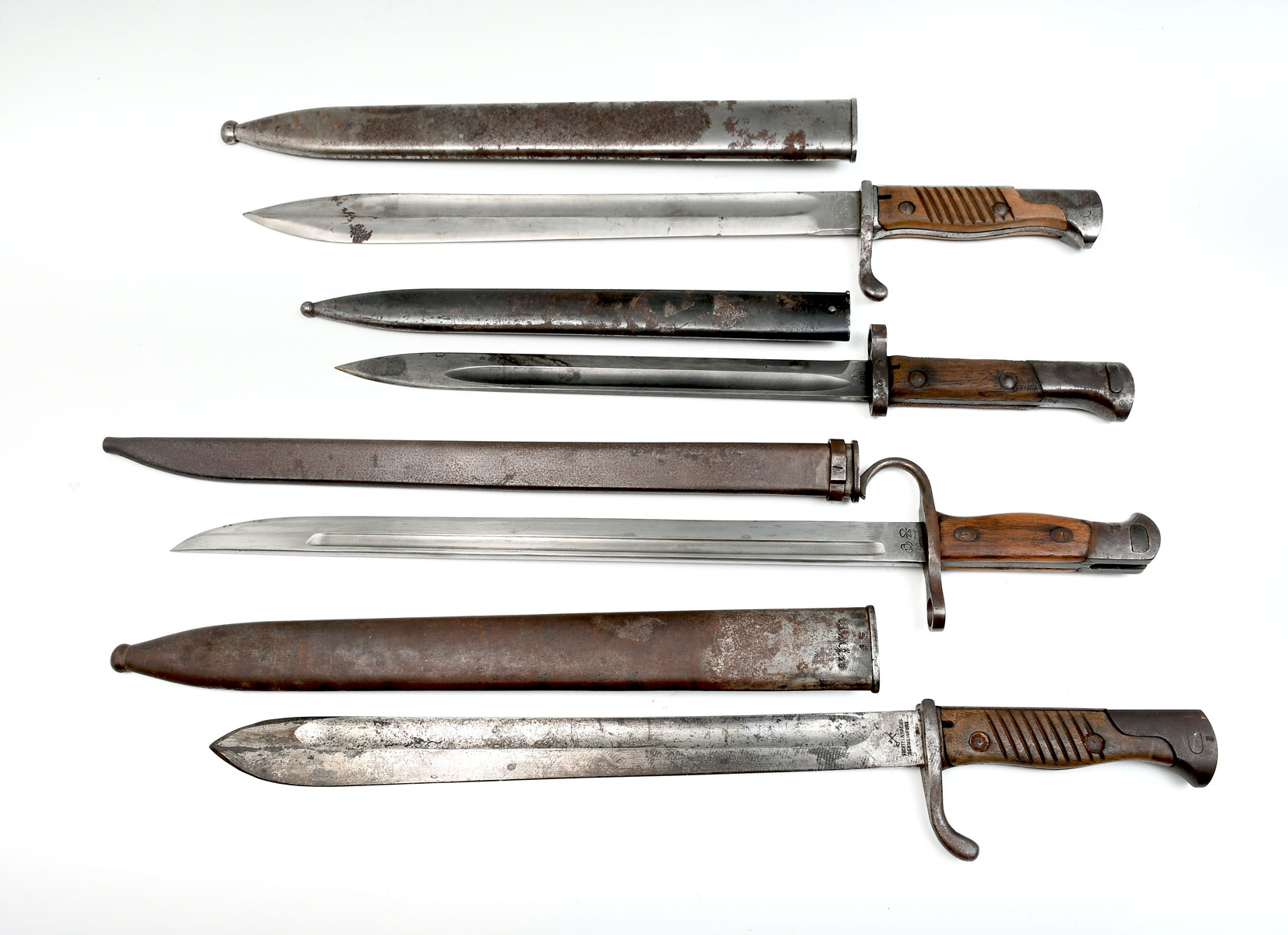 Appraisal: PC GERMAN CZECH WWI ERA BAYONETS Comprising - Fitchtel Sachs