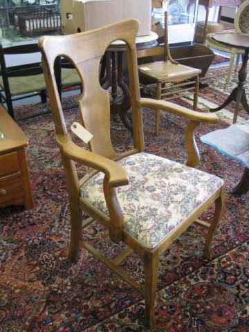 Appraisal: Victorian Oak Arm Chair lion paw front feet