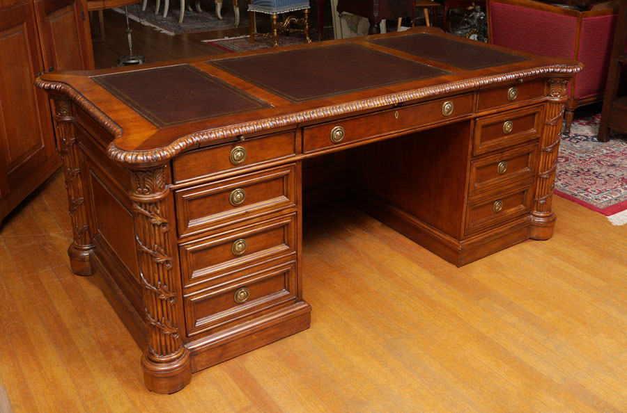 Appraisal: HEKMAN LEATHER TOP EXECUTIVE DESK Shaped top with cookie corners