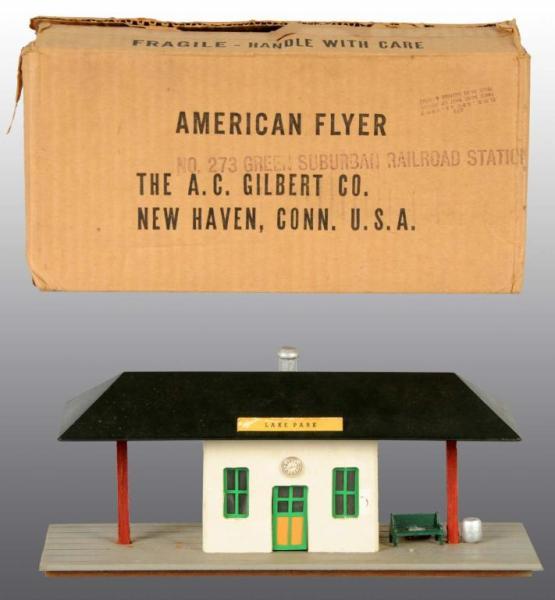 Appraisal: American Flyer No Suburban Railroad Station Description Post-war S-gauge Station