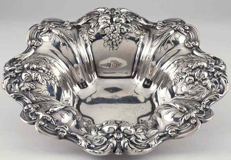 Appraisal: Reed Barton ''Francis I'' Sterling Center Bowlmarked ''X '' elaborate