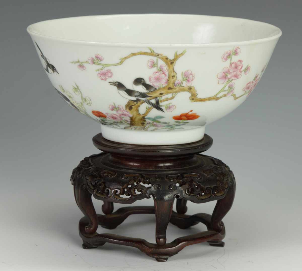 Appraisal: Chinese Decorated Porcelain Bowl Qianlong period mark Hand painted decoration