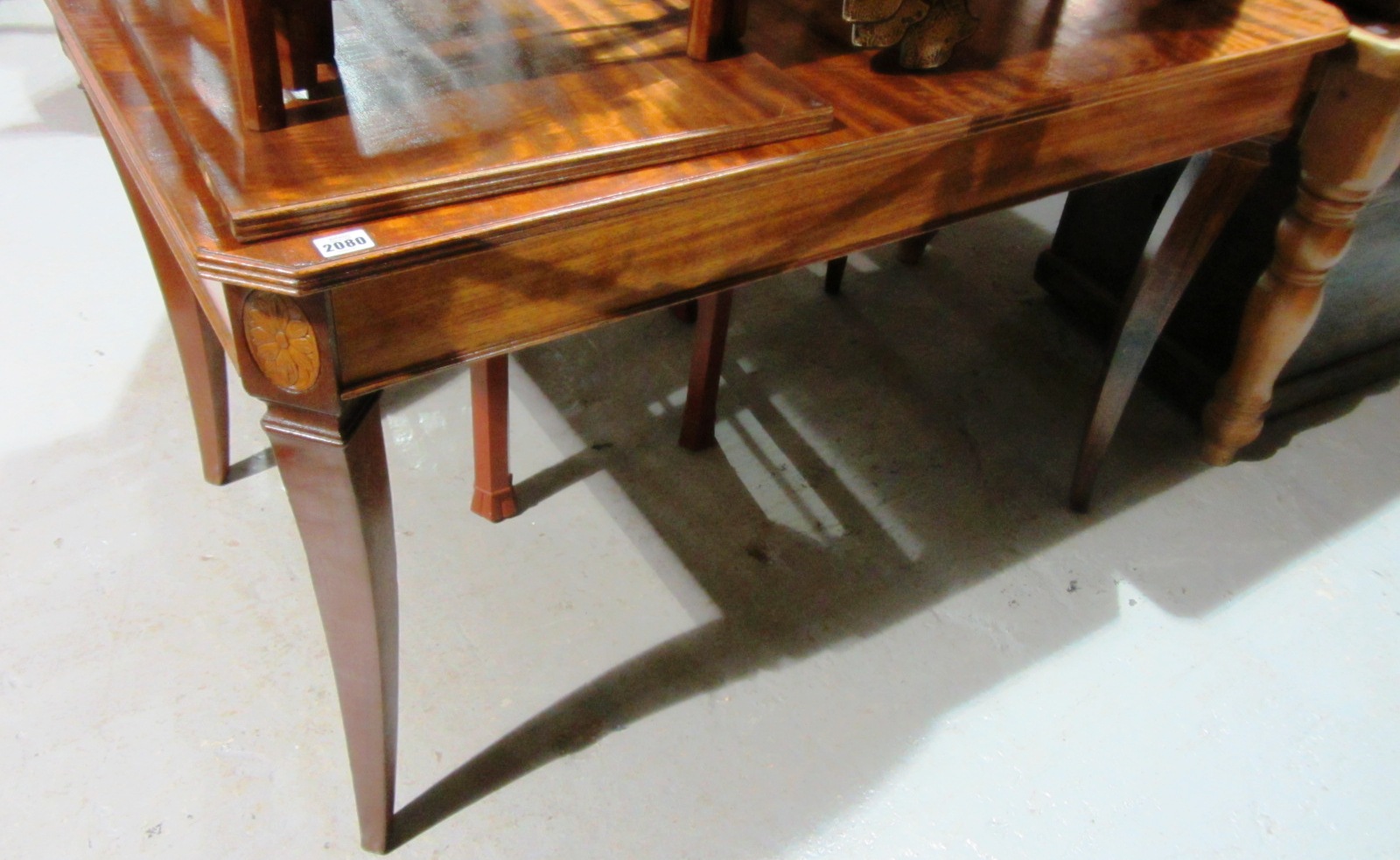 Appraisal: A rectangular mahogany dining table