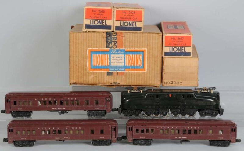 Appraisal: Lionel Outfit No W O-Gauge Passenger in OB Description Post-war