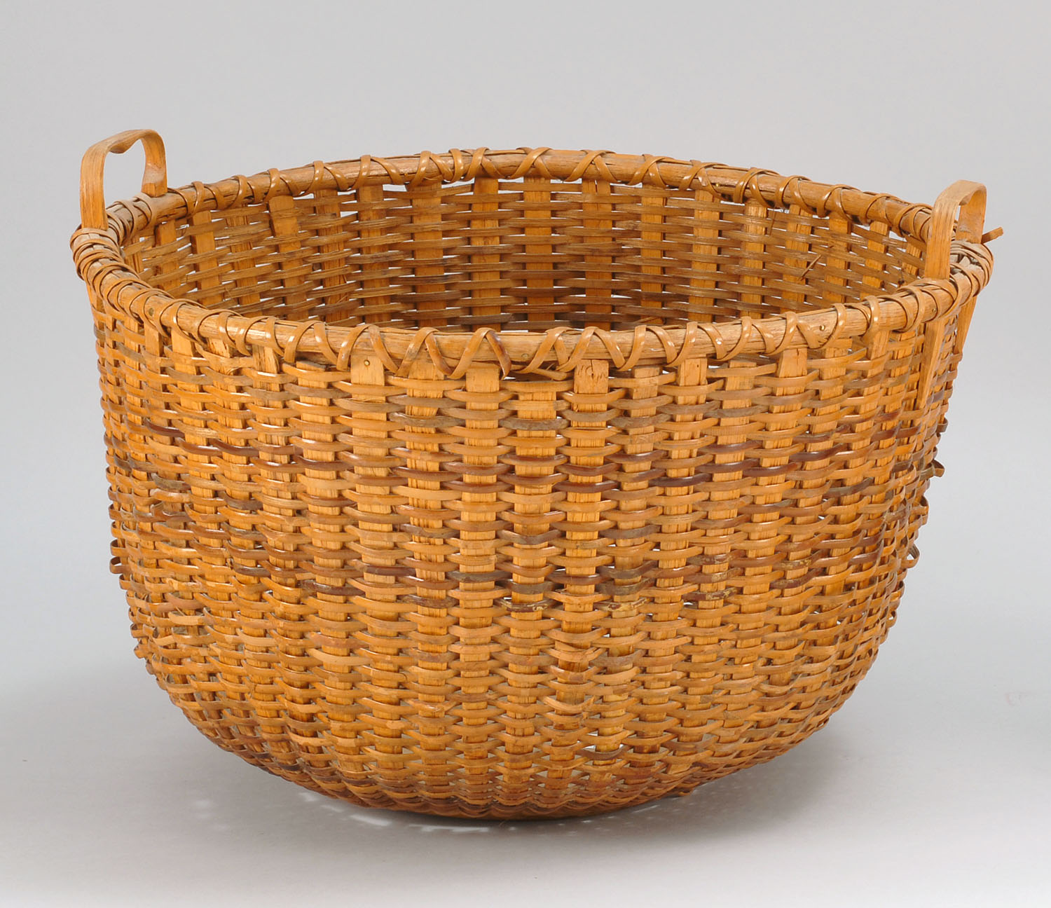 Appraisal: LARGE NANTUCKET BASKET Late th Early th CenturyWith side carrying