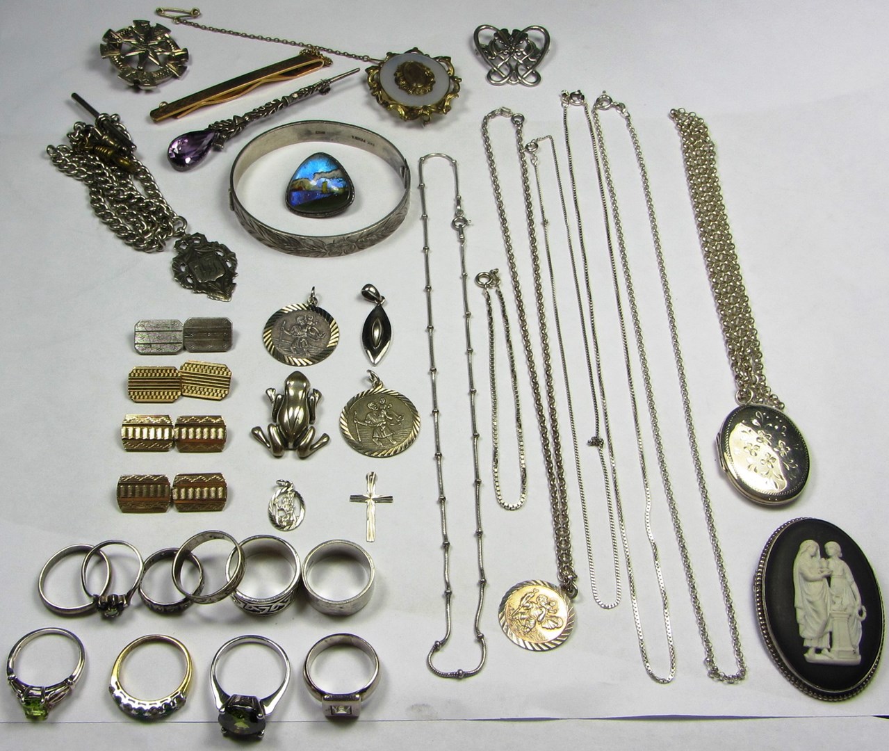 Appraisal: Mostly silver jewellery comprising ten rings an oval hinged bangle