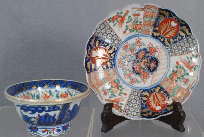 Appraisal: Japanese Imari porcelain lot of pieces to include a scalloped