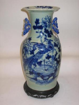 Appraisal: A CHINESE PORCELAIN VASE th century of baluster form with