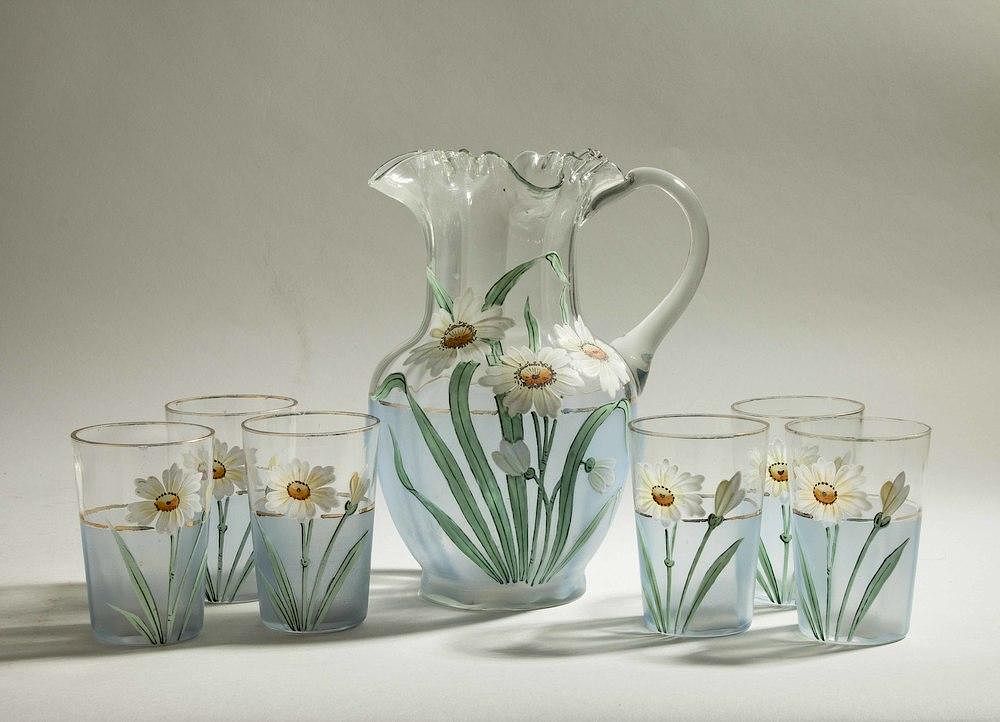 Appraisal: Daisy Painted Glass Lemonade Set Glass lemonade set comprising a