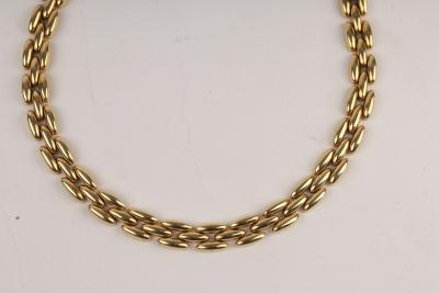 Appraisal: An Italian ct gold necklace of oval links import marks