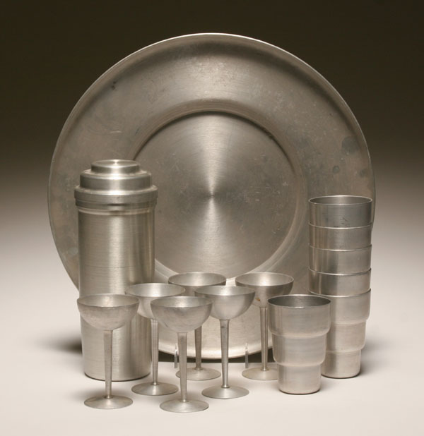 Appraisal: Russel Wright spun aluminum barware set of tumblers and large