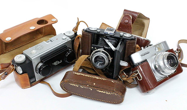 Appraisal: A STERER REALIST CAMERA a Zeiss Ikon camera and a