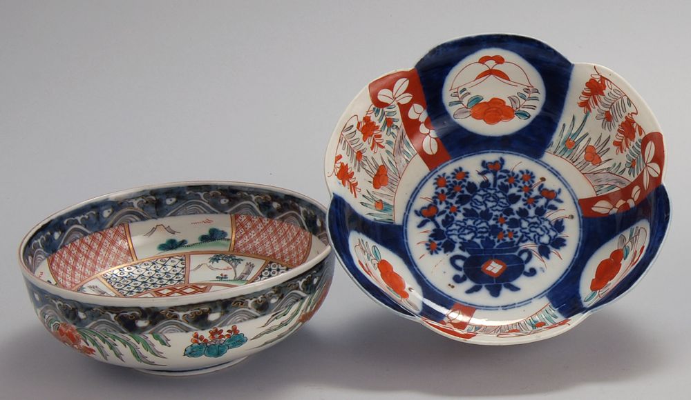 Appraisal: TWO IMARI PORCELAIN BOWLS Second Half of the th CenturyWith