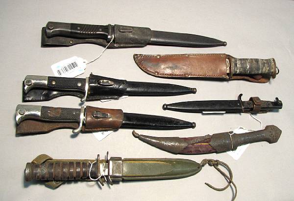 Appraisal: A lot of seven knives and bayonets th century Including