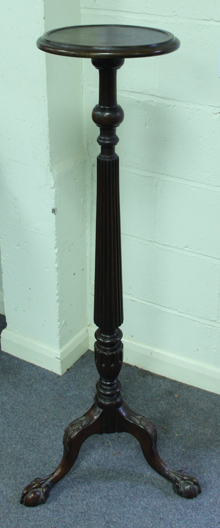 Appraisal: A George III style mahogany torchere stand circa on tripod